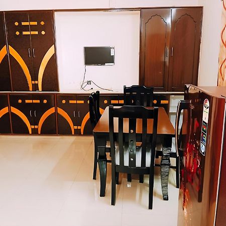 Sls Homestay - Luxury Ac Service Apartments 1Bhk, 2Bhk, 3Bhk - Direct Flyover To Alipiri Tirumala Gate - Walk To Ps4 Pure Veg Restaurants, Supermarkets - Near To National Highway & Padmavathi Amma Temple - Modular Kitchen, Living Room -Free Superfast Tirupati Zewnętrze zdjęcie