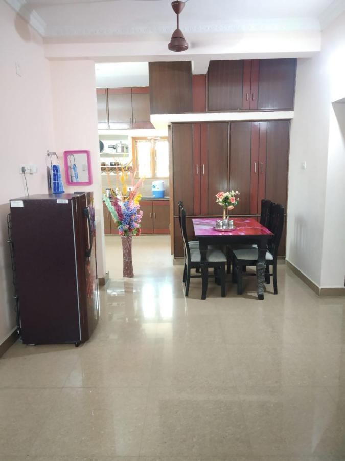 Sls Homestay - Luxury Ac Service Apartments 1Bhk, 2Bhk, 3Bhk - Direct Flyover To Alipiri Tirumala Gate - Walk To Ps4 Pure Veg Restaurants, Supermarkets - Near To National Highway & Padmavathi Amma Temple - Modular Kitchen, Living Room -Free Superfast Tirupati Zewnętrze zdjęcie