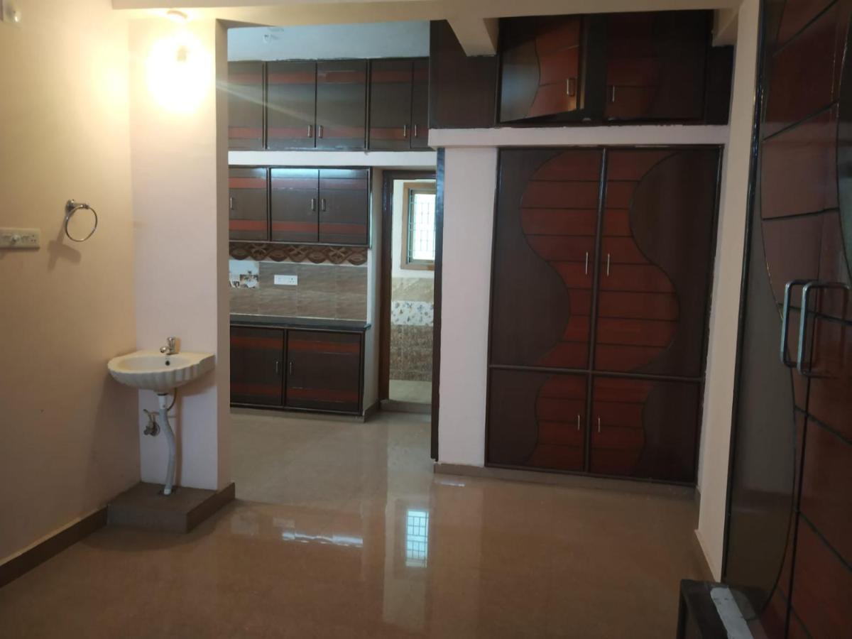 Sls Homestay - Luxury Ac Service Apartments 1Bhk, 2Bhk, 3Bhk - Direct Flyover To Alipiri Tirumala Gate - Walk To Ps4 Pure Veg Restaurants, Supermarkets - Near To National Highway & Padmavathi Amma Temple - Modular Kitchen, Living Room -Free Superfast Tirupati Zewnętrze zdjęcie